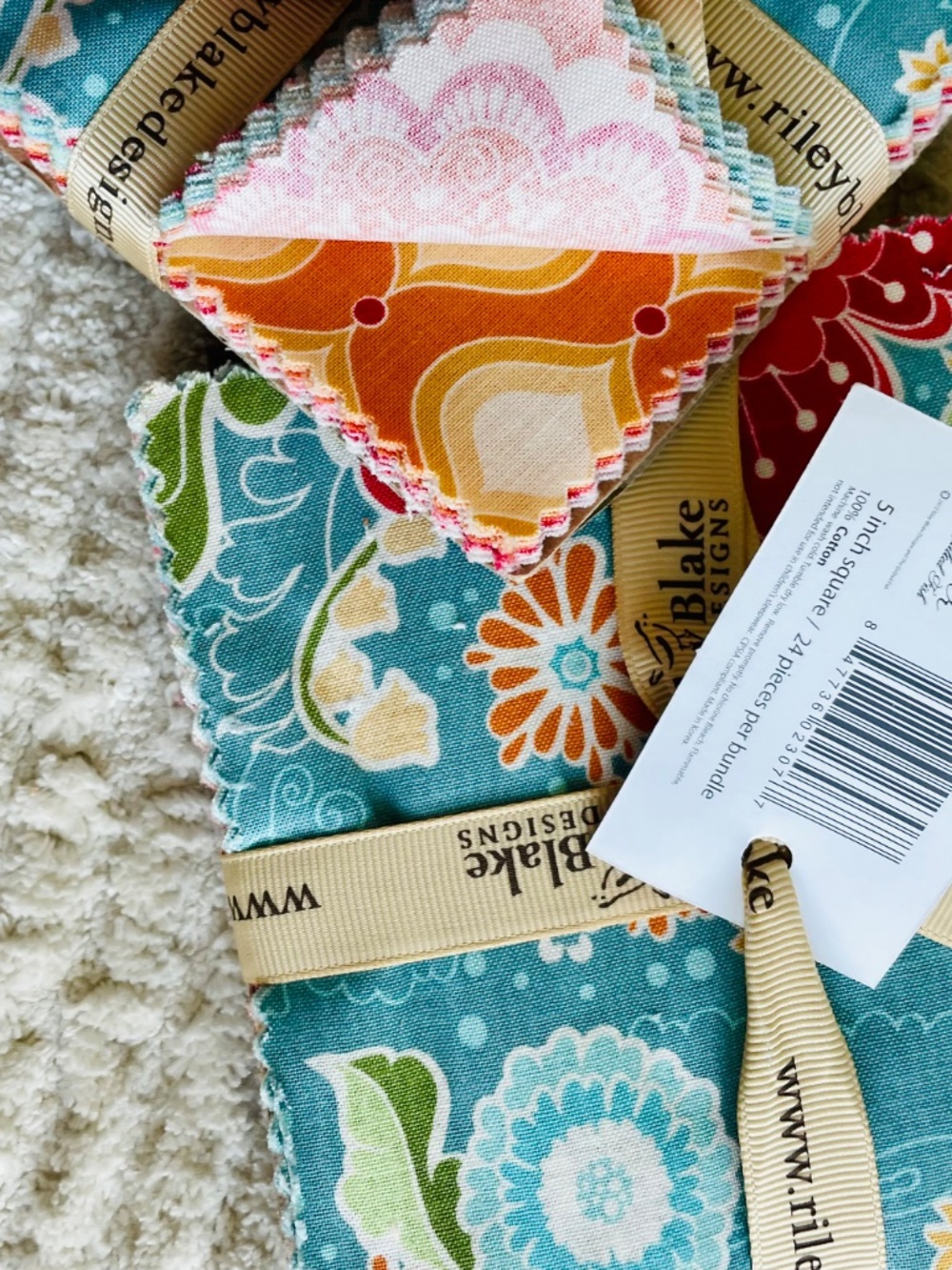 2 Riley Blake Designs "Twice as Nice" 5” stacker charm packs Quilted Fish Cotton - Picture 10 of 13